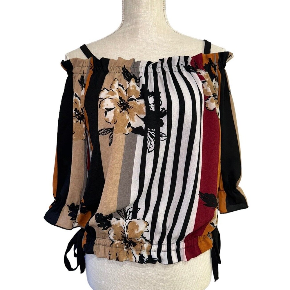 Klaxons Women's Sz M Top Cold Shoulder Short Sleeve‎ Lightweight Pullover Floral